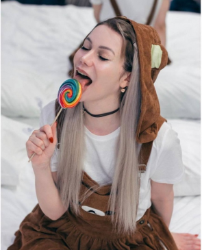 Алина, 23