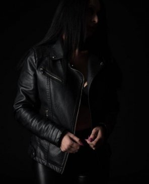 Ева, 34
